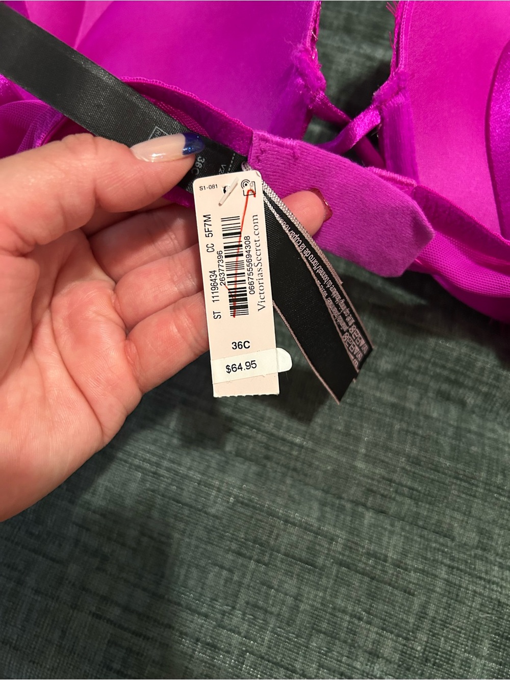 Victoria's Secret Fuchsia Lace Push-Up Bra - Picture 3 of 3